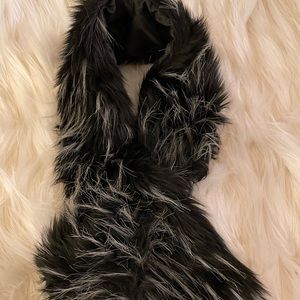 Super cute Black and white faux fur neck scarf